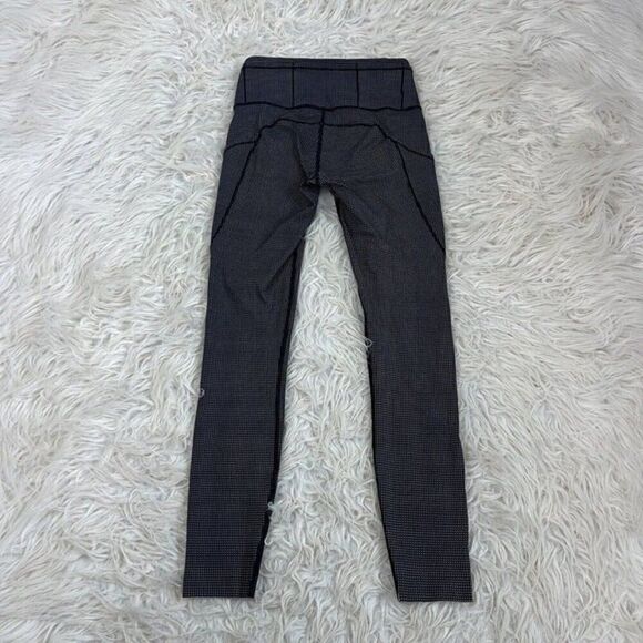 Lululemon Women's Leggings Wunder Polka Dot Size 4 Activewear Black & Grey - Picture 2 of 12
